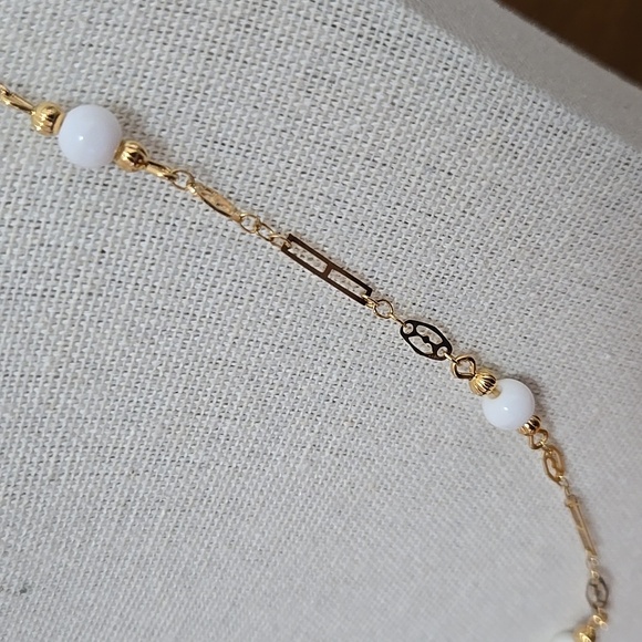 MONET GOLD TONE CHAIN WITH ACRYLIC BEADS NECKLACE - Picture 2 of 5